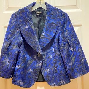 Peck and Peck jacquard 3/4 inch bell sleeve jacket
